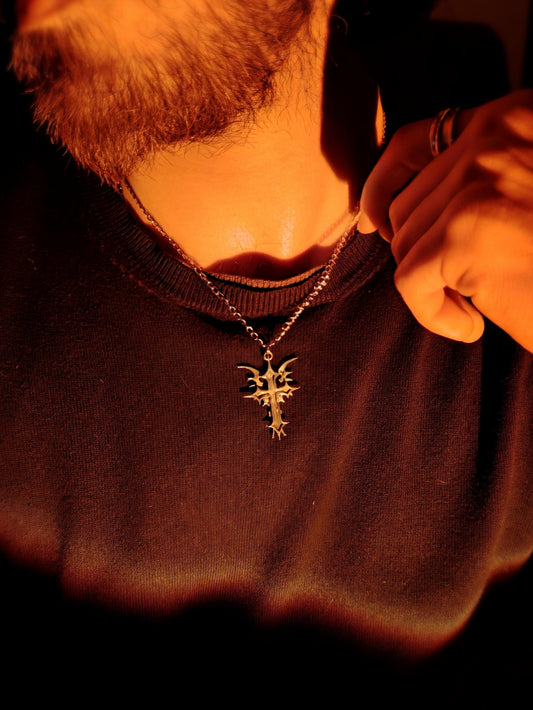 COLLANA CUPID CARRIES A GUN